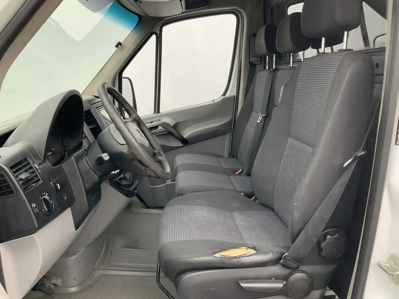 Mercedes-Benz Sprinter 316 2.2 CDI 366 L2H2 Airco Camera 3 Zits Side Bar - Цельнометаллический фургон: фото 4 Mercedes-Benz Sprinter 316 2.2 CDI 366 L2H2 Airco Camera 3 Zits Side Bar - Цельнометаллический фургон: фото 4