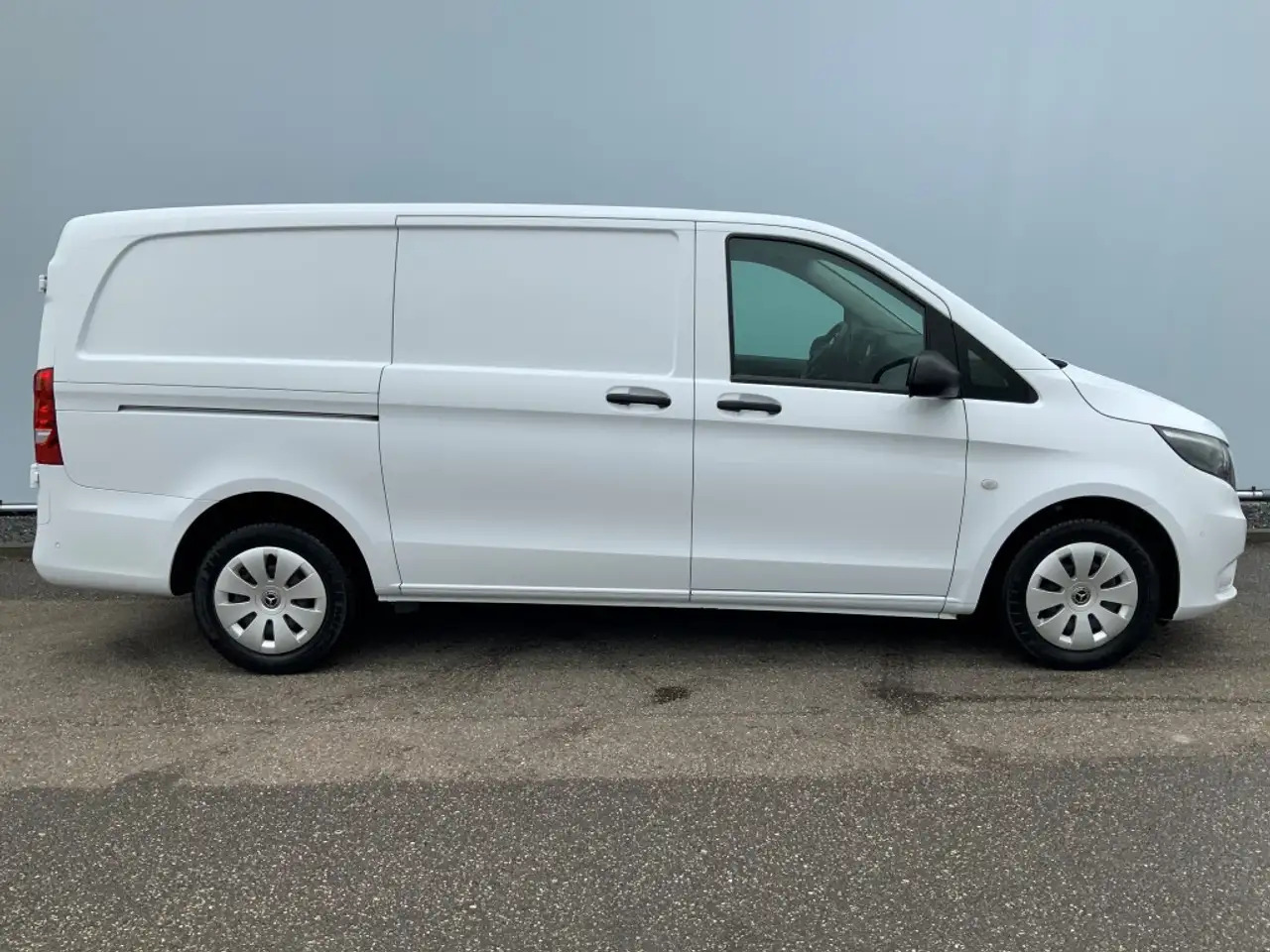 Mercedes-Benz Vito 110 CDI L2 Airco Cruise 2 Zits Euro 6 - Цельнометаллический фургон: фото 4 Mercedes-Benz Vito 110 CDI L2 Airco Cruise 2 Zits Euro 6 - Цельнометаллический фургон: фото 4