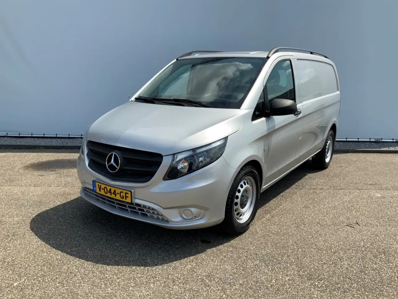 Mercedes-Benz Vito 114 CDI 4X4 Automaat Airco Cruise Trekhaak 2500 kg - Цельнометаллический фургон: фото 1 Mercedes-Benz Vito 114 CDI 4X4 Automaat Airco Cruise Trekhaak 2500 kg - Цельнометаллический фургон: фото 1
