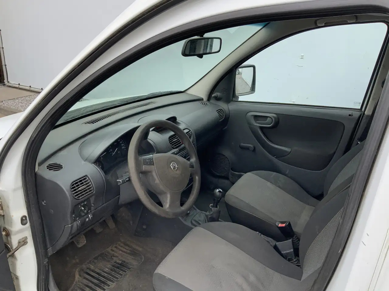 Opel Combo 1.3 CDTi Selection Trekhaak 1000 kg Euro 5 - Легковой фургон: фото 5 Opel Combo 1.3 CDTi Selection Trekhaak 1000 kg Euro 5 - Легковой фургон: фото 5