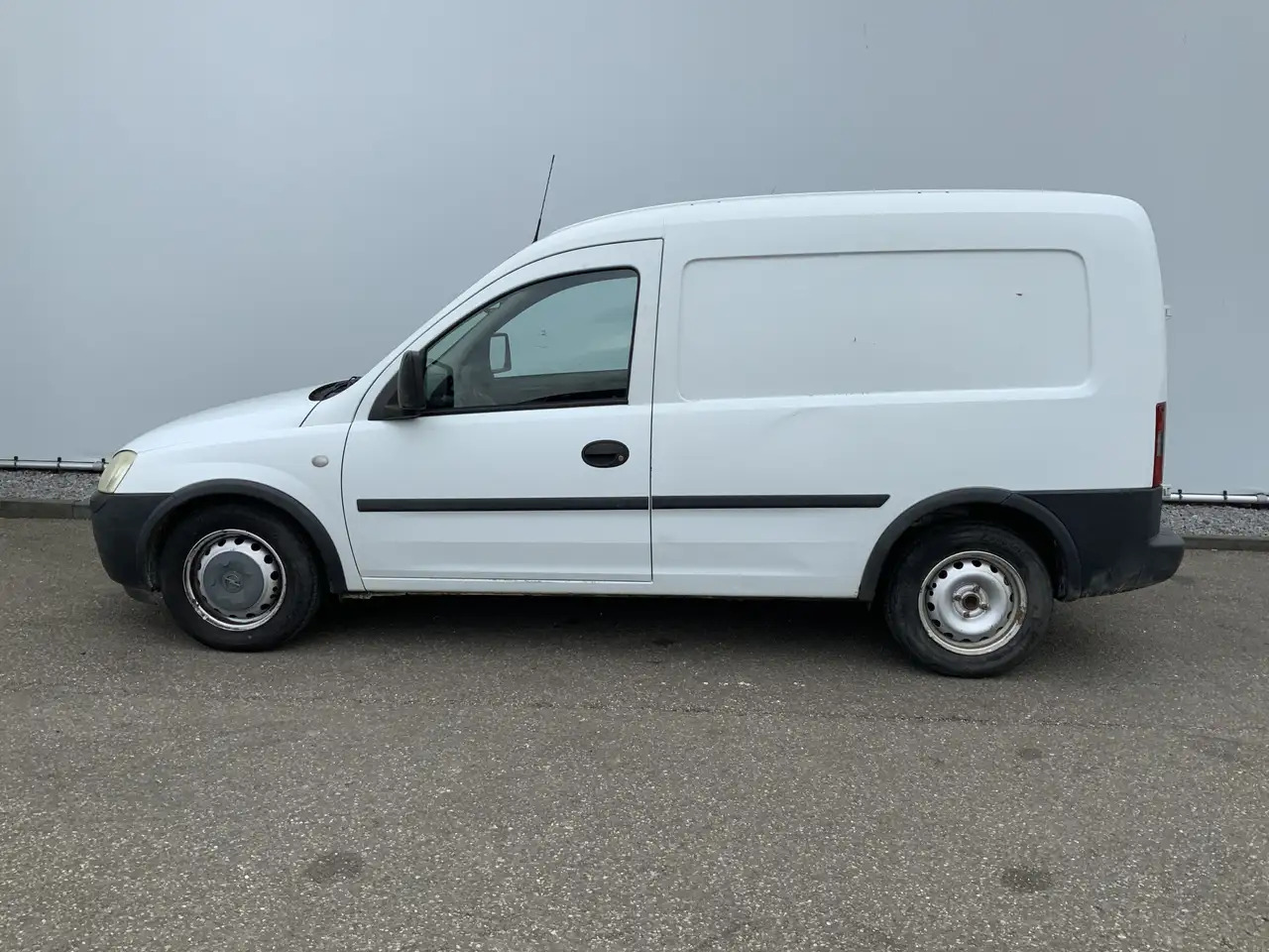 Opel Combo 1.3 CDTi Selection Trekhaak 1000 kg Euro 5 - Легковой фургон: фото 3 Opel Combo 1.3 CDTi Selection Trekhaak 1000 kg Euro 5 - Легковой фургон: фото 3