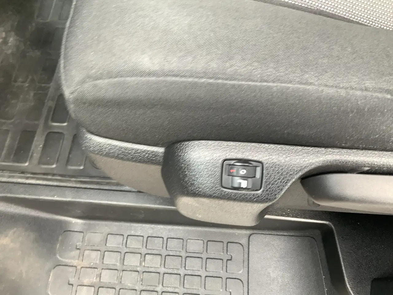 Цельнометаллический фургон Peugeot Expert 227C 2.0 BlueHDI 150 Premium Pack Airco Cruise Cam: фото 20