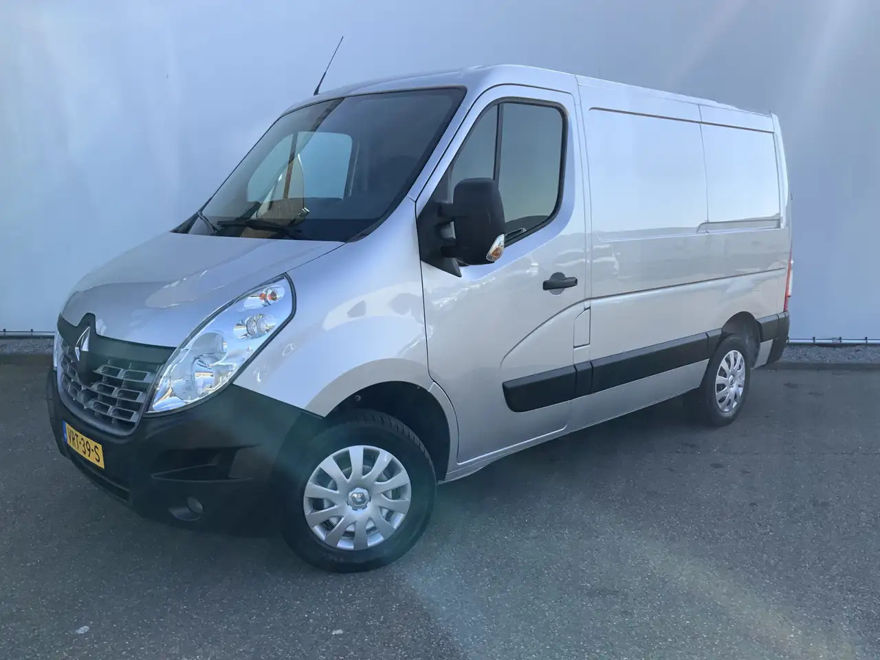 Renault Master T33 2.3 dCi L1H1Airco Cruise 3 Zits Trekhaak 2500 - Цельнометаллический фургон: фото 1 Renault Master T33 2.3 dCi L1H1Airco Cruise 3 Zits Trekhaak 2500 - Цельнометаллический фургон: фото 1