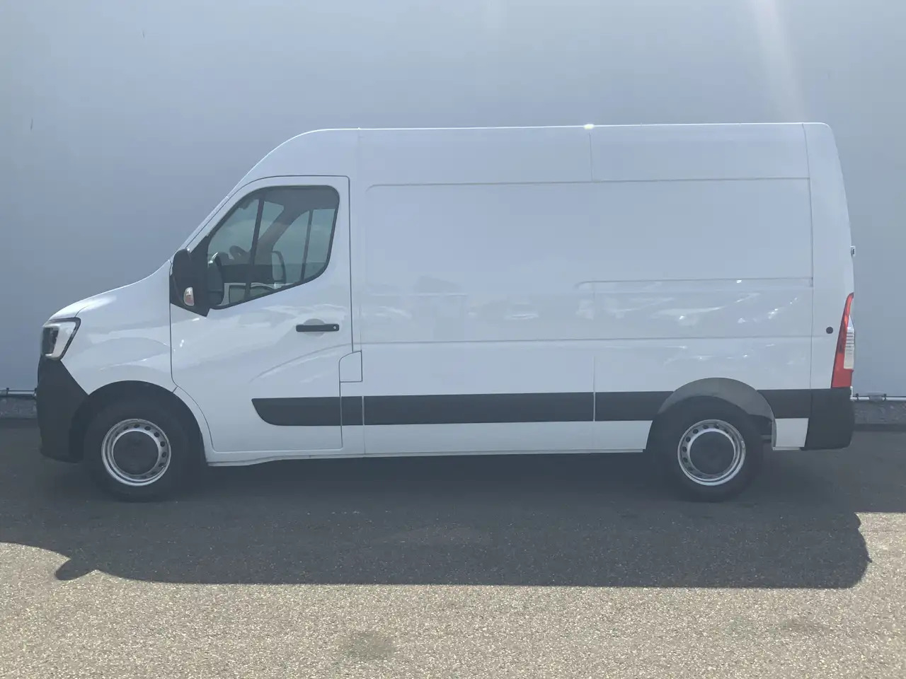 Renault Master T35 2.3 dCi 150 L2H2 Energy Work Edition Airco Cru - Цельнометаллический фургон: фото 3 Renault Master T35 2.3 dCi 150 L2H2 Energy Work Edition Airco Cru - Цельнометаллический фургон: фото 3