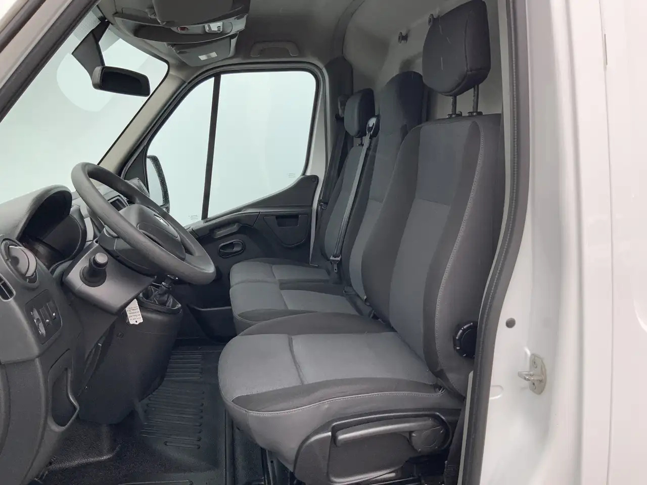 Renault Master T35 2.3 dCi L3H3 Maxi Airco Cruise 3 Zts Camera Eu - Цельнометаллический фургон: фото 4 Renault Master T35 2.3 dCi L3H3 Maxi Airco Cruise 3 Zts Camera Eu - Цельнометаллический фургон: фото 4