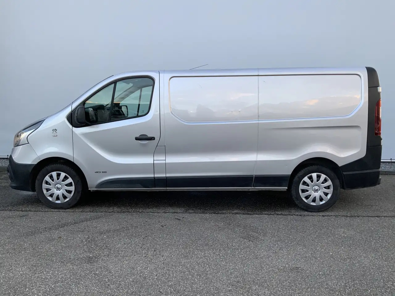 Renault Trafic 1.6 dCi T29 L2H1 Comfort Airco Cruise 3 Zits EXPOR - Цельнометаллический фургон: фото 3 Renault Trafic 1.6 dCi T29 L2H1 Comfort Airco Cruise 3 Zits EXPOR - Цельнометаллический фургон: фото 3