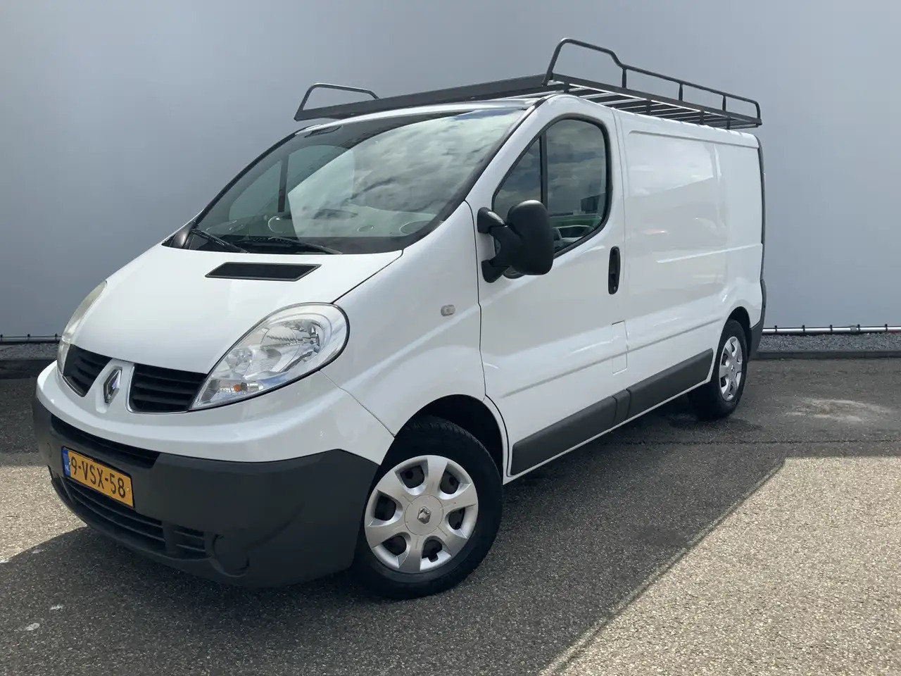 Renault Trafic 2.0 dCi T29 L1H1 Eco 3 Zits Imperiaal Trekhaak 200 - Цельнометаллический фургон: фото 1 Renault Trafic 2.0 dCi T29 L1H1 Eco 3 Zits Imperiaal Trekhaak 200 - Цельнометаллический фургон: фото 1