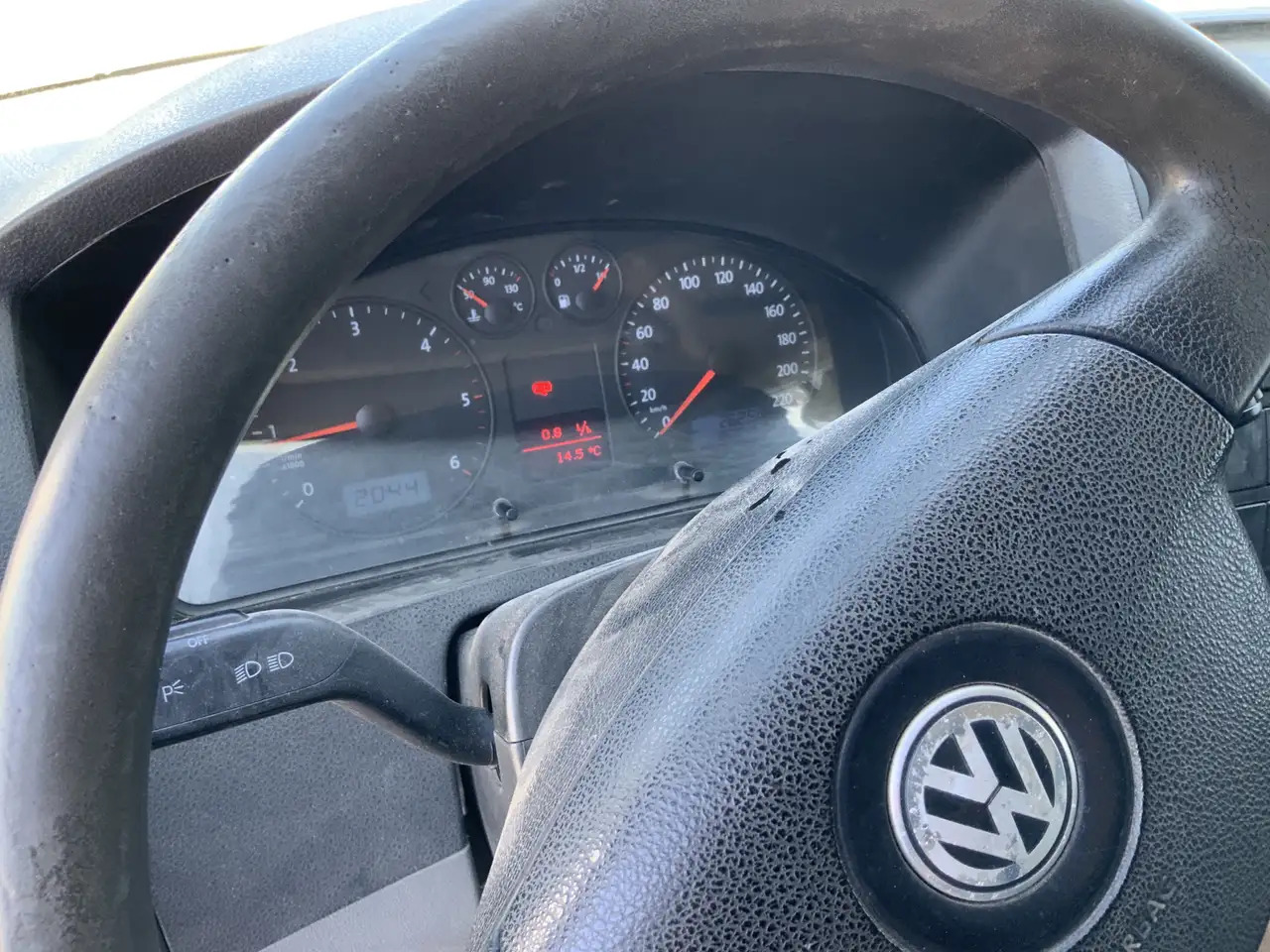 Volkswagen T5 Transporter 1.9 TDI 340 MHD (Versnellingsbak Defekt !!)Airco 3 - Цельнометаллический фургон: фото 4 Volkswagen T5 Transporter 1.9 TDI 340 MHD (Versnellingsbak Defekt !!)Airco 3 - Цельнометаллический фургон: фото 4