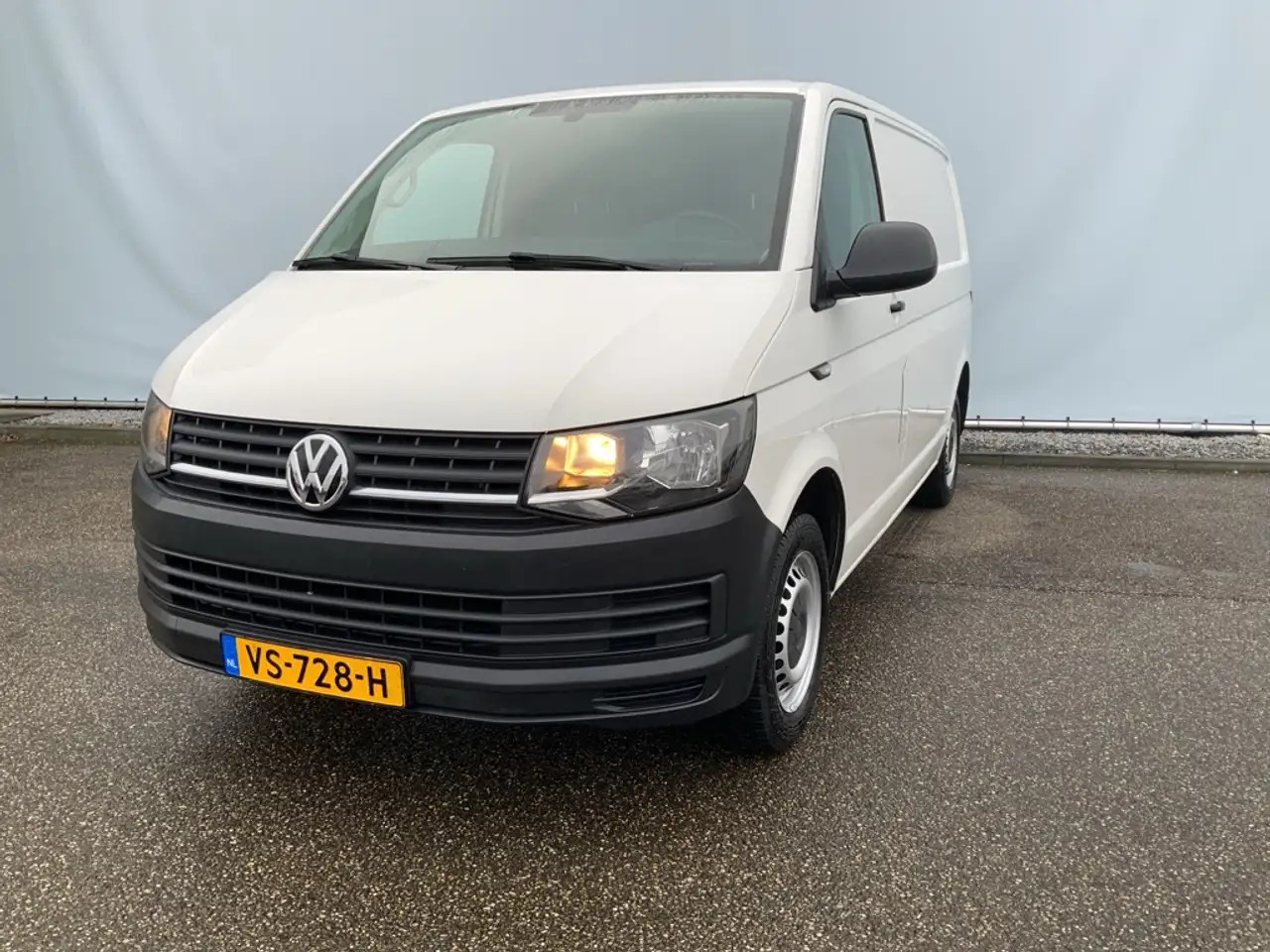 Volkswagen T6 Transporter 2.0 TDI L1H1 Comfortline Airco Navi Trekhaak 2200 - Цельнометаллический фургон: фото 1 Volkswagen T6 Transporter 2.0 TDI L1H1 Comfortline Airco Navi Trekhaak 2200 - Цельнометаллический фургон: фото 1