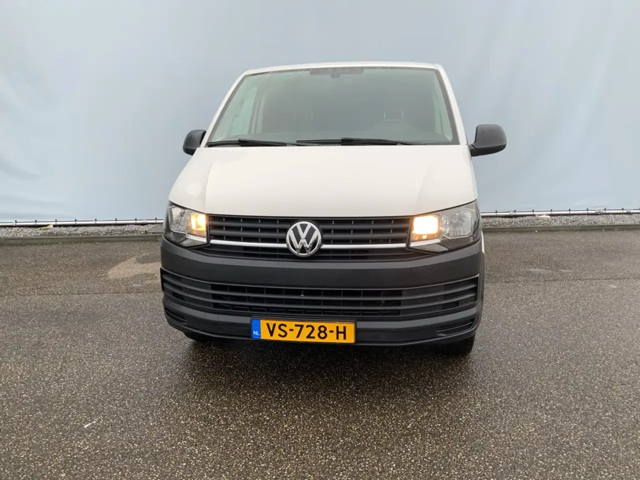 Volkswagen T6 Transporter 2.0 TDI L1H1 Comfortline Airco Navi Trekhaak 2200 - Цельнометаллический фургон: фото 2 Volkswagen T6 Transporter 2.0 TDI L1H1 Comfortline Airco Navi Trekhaak 2200 - Цельнометаллический фургон: фото 2