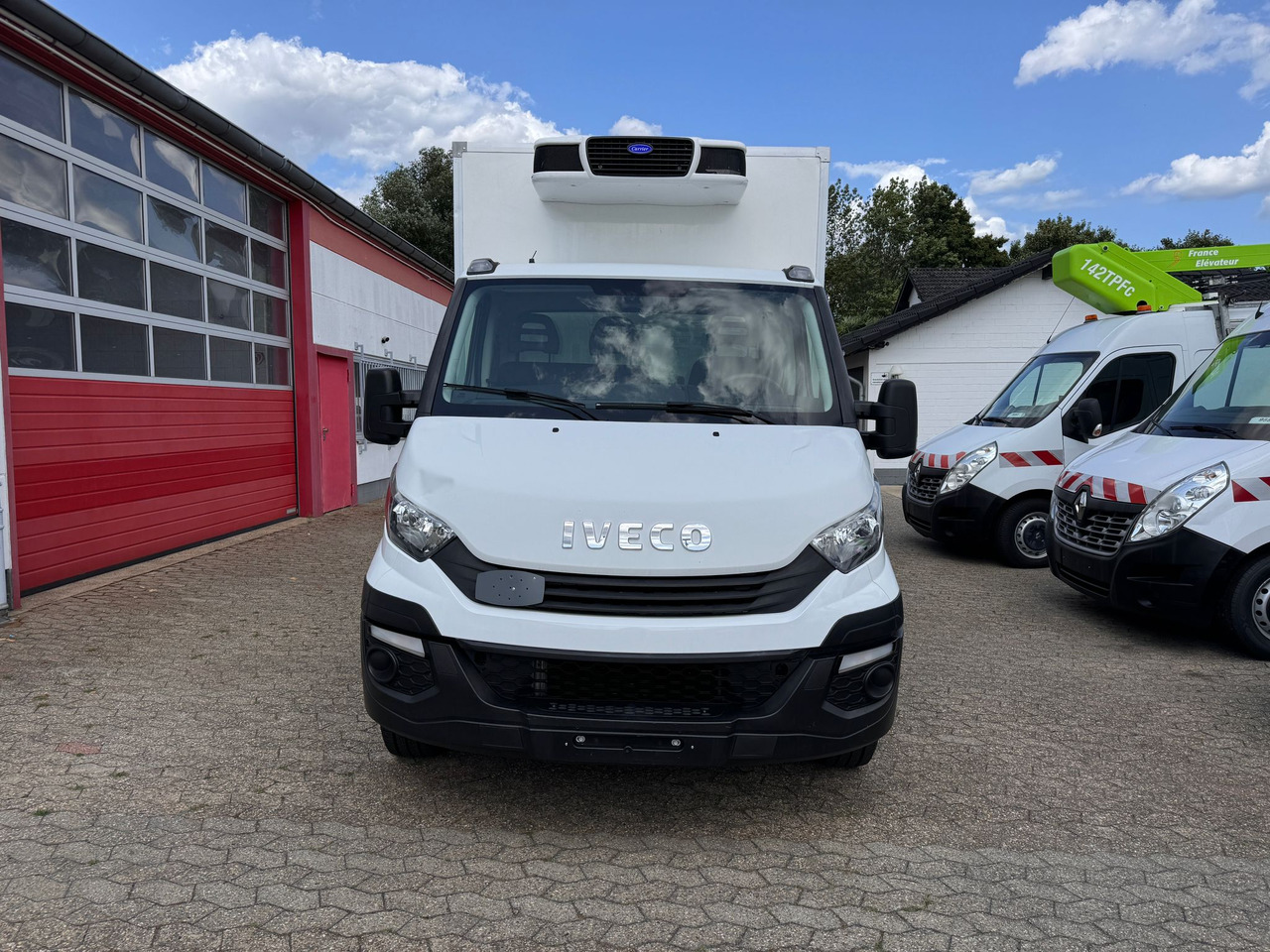 IVECO Daily 35S14 Tiefkühlkoffer Carrier Pulsor 350 LBW EURO 6 - Фургон-рефрижератор: фото 2 IVECO Daily 35S14 Tiefkühlkoffer Carrier Pulsor 350 LBW EURO 6 - Фургон-рефрижератор: фото 2