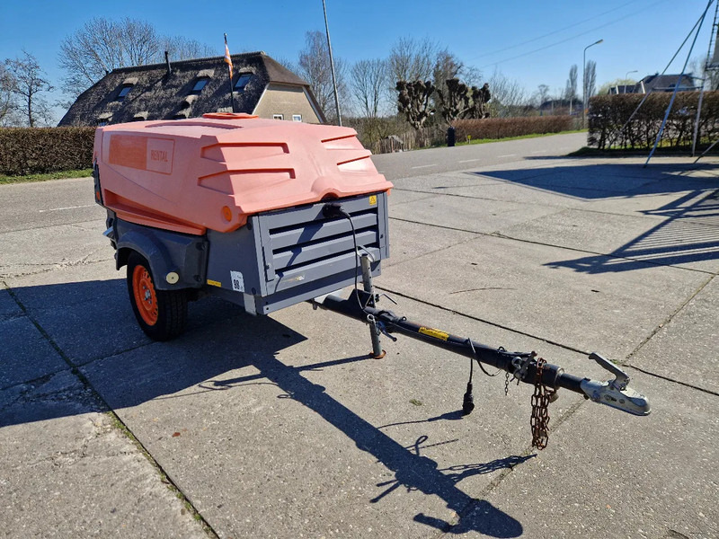 Atlas-Copco XAS57 in zeer nette staat - Воздушный компрессор: фото 2 Atlas-Copco XAS57 in zeer nette staat - Воздушный компрессор: фото 2