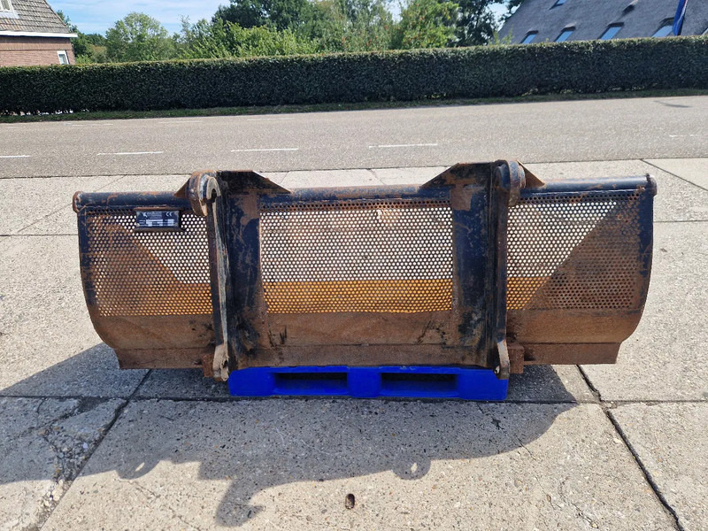 Jeroen van Leeuwen schepbak voor Volvo L30/L35 - Ковш для Строительной техники: фото 2 Jeroen van Leeuwen schepbak voor Volvo L30/L35 - Ковш для Строительной техники: фото 2