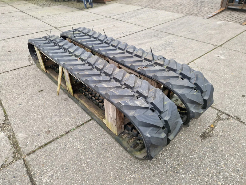 Komatsu nieuwe tracks t.b.v. PC75 tot PC88 - Гусеница для Грузовиков: фото 2 Komatsu nieuwe tracks t.b.v. PC75 tot PC88 - Гусеница для Грузовиков: фото 2