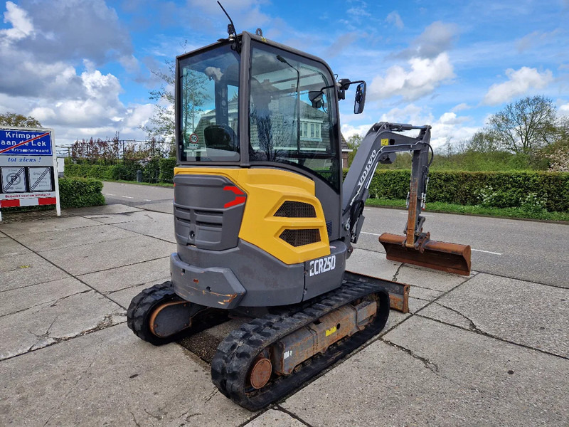 Volvo ECR25D met 2562 uur - Мини-экскаватор: фото 5 Volvo ECR25D met 2562 uur - Мини-экскаватор: фото 5