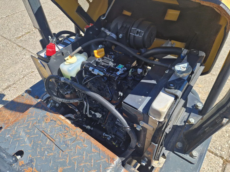 Внедорожный самосвал Yanmar C12R-B 3-zijdig kiepend: фото 6