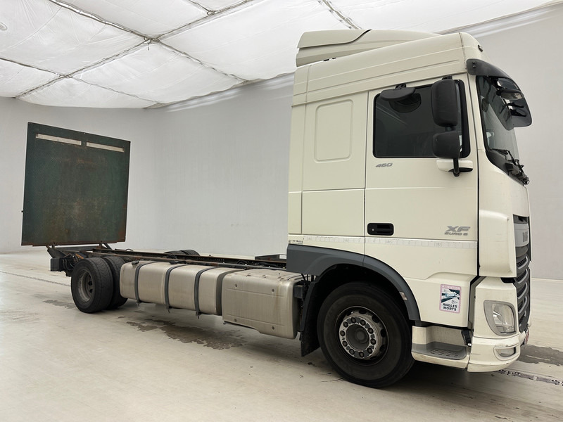 DAF XF 460 Space Cab - Грузовик-шасси: фото 3 DAF XF 460 Space Cab - Грузовик-шасси: фото 3