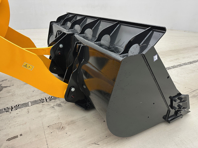 Lonking LG855H "4 pieces available" - Бульдозер: фото 4 Lonking LG855H "4 pieces available" - Бульдозер: фото 4