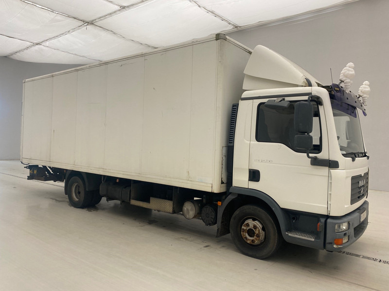 MAN TGL 12.210 - Грузовик с закрытым кузовом: фото 3 MAN TGL 12.210 - Грузовик с закрытым кузовом: фото 3