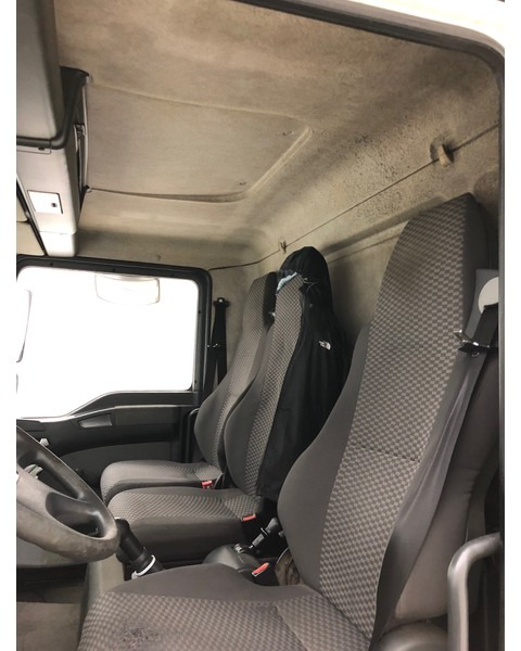 Грузовик с закрытым кузовом MAN TGL 8.180: фото 9 Грузовик с закрытым кузовом MAN TGL 8.180: фото 9