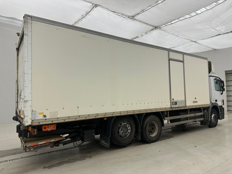 Mercedes-Benz Actros 2536 - 6x2 - Грузовик с закрытым кузовом: фото 4 Mercedes-Benz Actros 2536 - 6x2 - Грузовик с закрытым кузовом: фото 4
