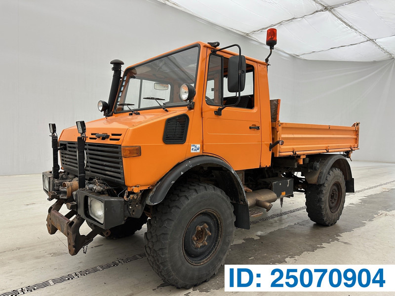 Mercedes-Benz Unimog U427 - 4x4 - Самосвал: фото 1 Mercedes-Benz Unimog U427 - 4x4 - Самосвал: фото 1