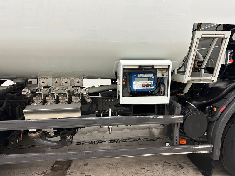 Renault Premium Lander 270 DXi - Грузовик-цистерна: фото 5 Renault Premium Lander 270 DXi - Грузовик-цистерна: фото 5