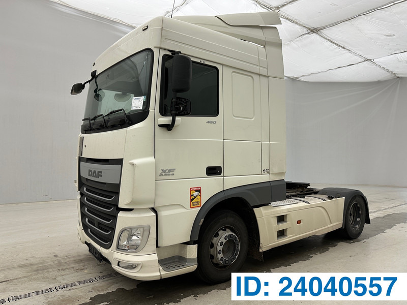 DAF XF 460 Space Cab - Тягач: фото 1 DAF XF 460 Space Cab - Тягач: фото 1