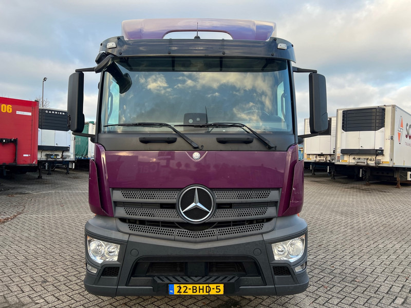 Mercedes-Benz Antos 1836 - Тягач: фото 2 Mercedes-Benz Antos 1836 - Тягач: фото 2