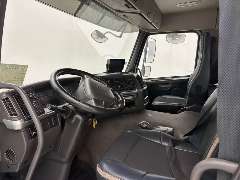 Тягач Volvo FMx 420: фото 9