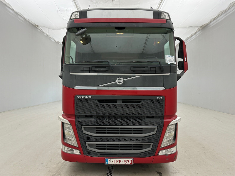 Volvo FH 420 Globetrotter - 6x2* - Тентованный грузовик: фото 2 Volvo FH 420 Globetrotter - 6x2* - Тентованный грузовик: фото 2