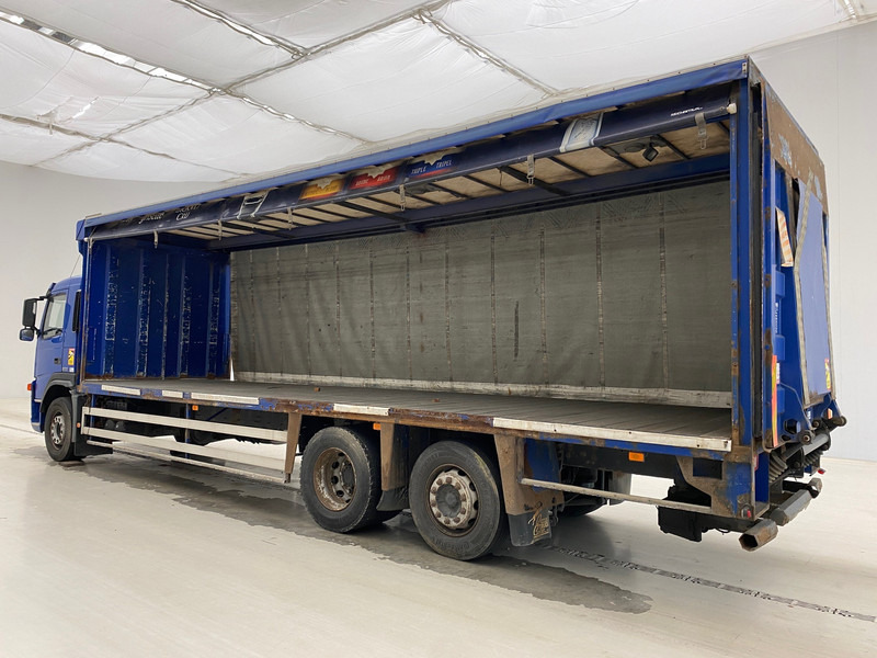 Тентованный грузовик Volvo FM 300 - 6x2: фото 9