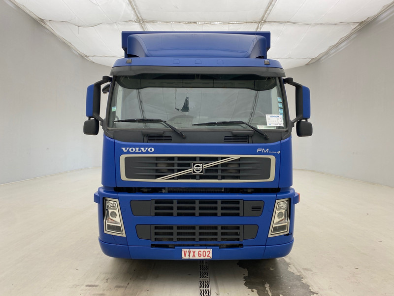 Volvo FM 300 - 6x2* - Тентованный грузовик: фото 2 Volvo FM 300 - 6x2* - Тентованный грузовик: фото 2