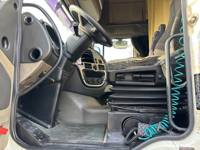 DAF XF 105.510 Super spacecab Euro 5 Retarder - Тягач: фото 5 DAF XF 105.510 Super spacecab Euro 5 Retarder - Тягач: фото 5