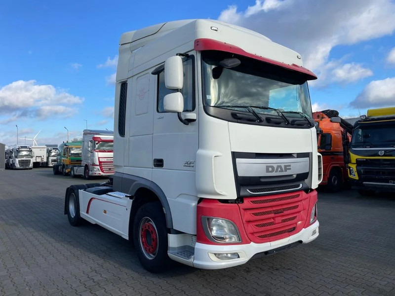 DAF XF 460 Spacecab Euro 6 - Тягач: фото 2 DAF XF 460 Spacecab Euro 6 - Тягач: фото 2