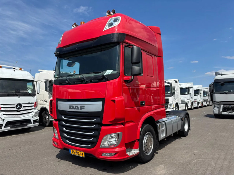 DAF XF 460 Super Spacecab Euro 6 - Тягач: фото 1 DAF XF 460 Super Spacecab Euro 6 - Тягач: фото 1
