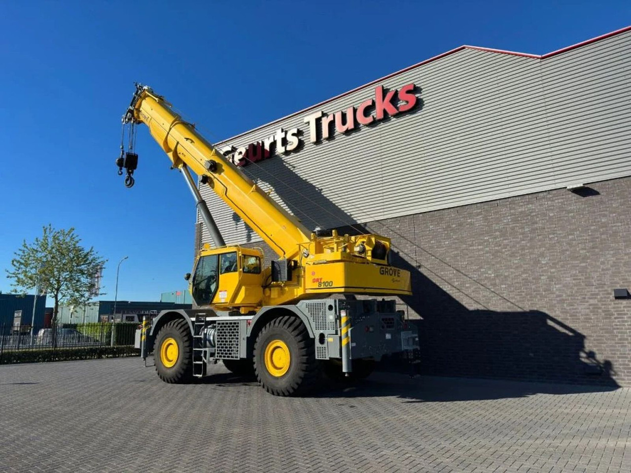 Grove GRT8100 ROUGH TERRAIN CRANE - Башенный кран: фото 3 Grove GRT8100 ROUGH TERRAIN CRANE - Башенный кран: фото 3