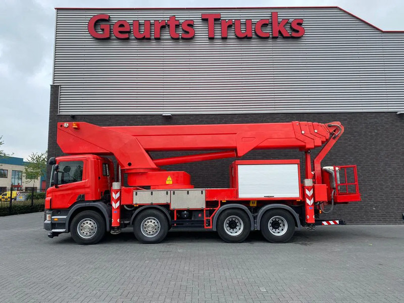 Scania P420 8X4 + BISON PALFINGER TKA 57 KS HOOGWERKER/HUBARBEITSBÜHNE/HIGHWORKER/PLATFORM - Грузовик: фото 1 Scania P420 8X4 + BISON PALFINGER TKA 57 KS HOOGWERKER/HUBARBEITSBÜHNE/HIGHWORKER/PLATFORM - Грузовик: фото 1