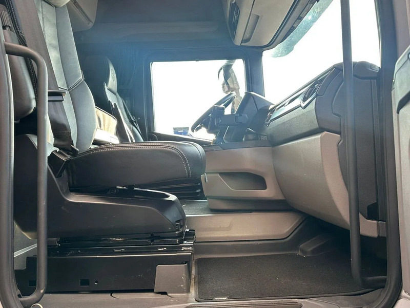 Автовоз Scania R540 B8X2*6LB OPRIJWAGEN MET 15 TONS LAADKLEP EN GESLOTEN HUIF MET SCHUIFZEILEN EN SCHUIFKAP: фото 10