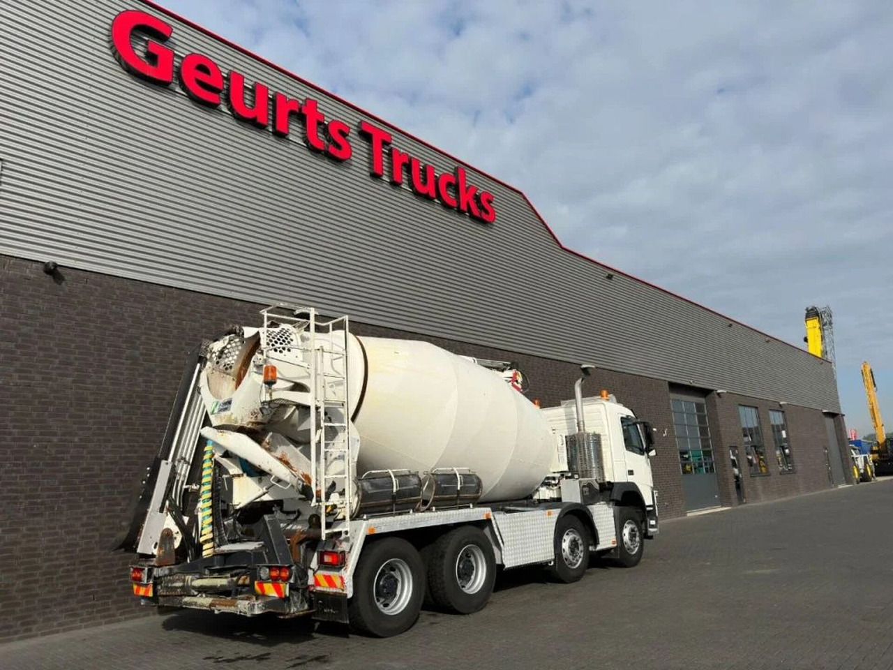 Volvo FM 410 8X4 + STETTER 9 M3 MIXER/MISCHER + THEAM - Автобетоносмеситель: фото 5 Volvo FM 410 8X4 + STETTER 9 M3 MIXER/MISCHER + THEAM - Автобетоносмеситель: фото 5