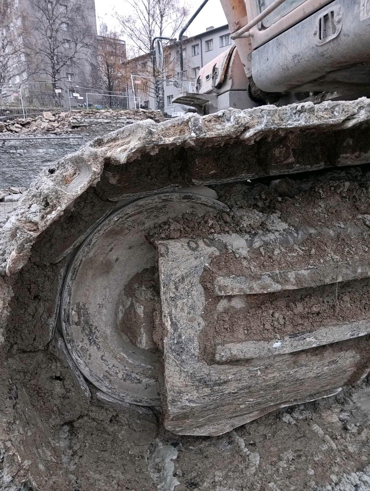 Гусеничный экскаватор Hyundai R 300: фото 7