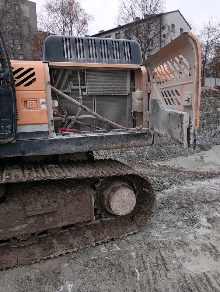 Гусеничный экскаватор Hyundai R 300: фото 10