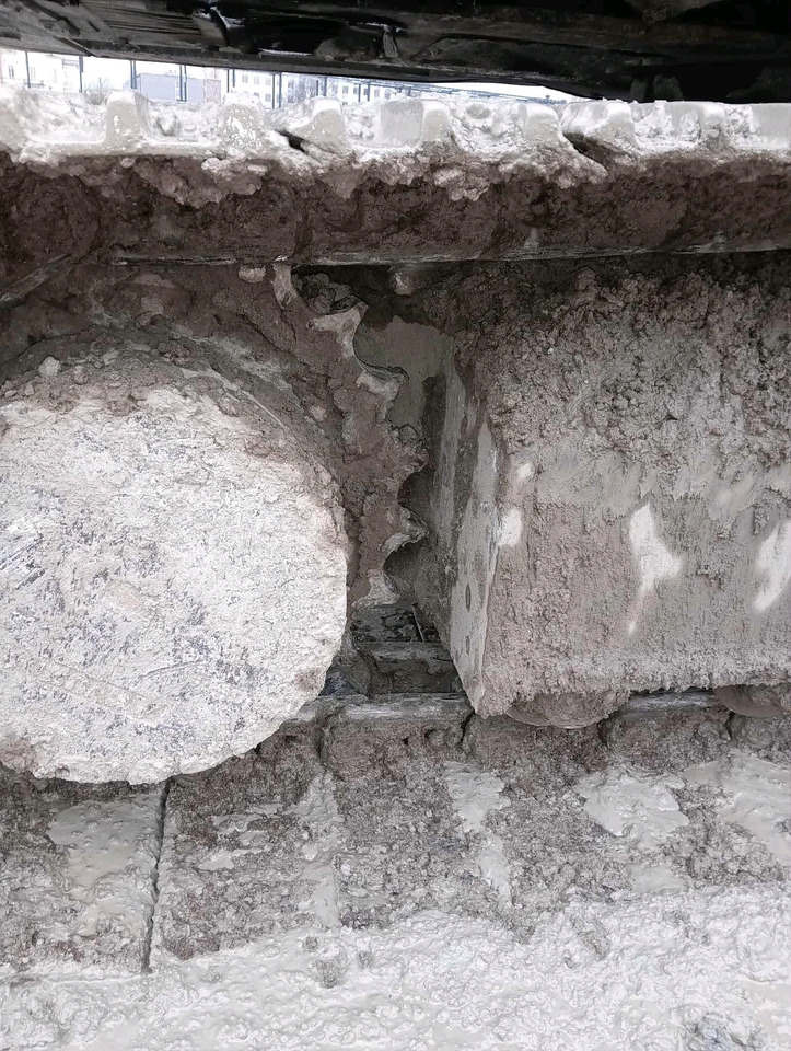 Гусеничный экскаватор Hyundai R 300: фото 12