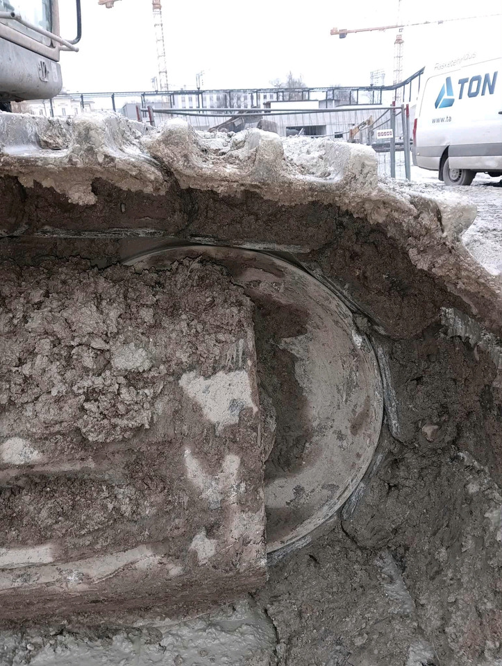 Гусеничный экскаватор Hyundai R 300: фото 6