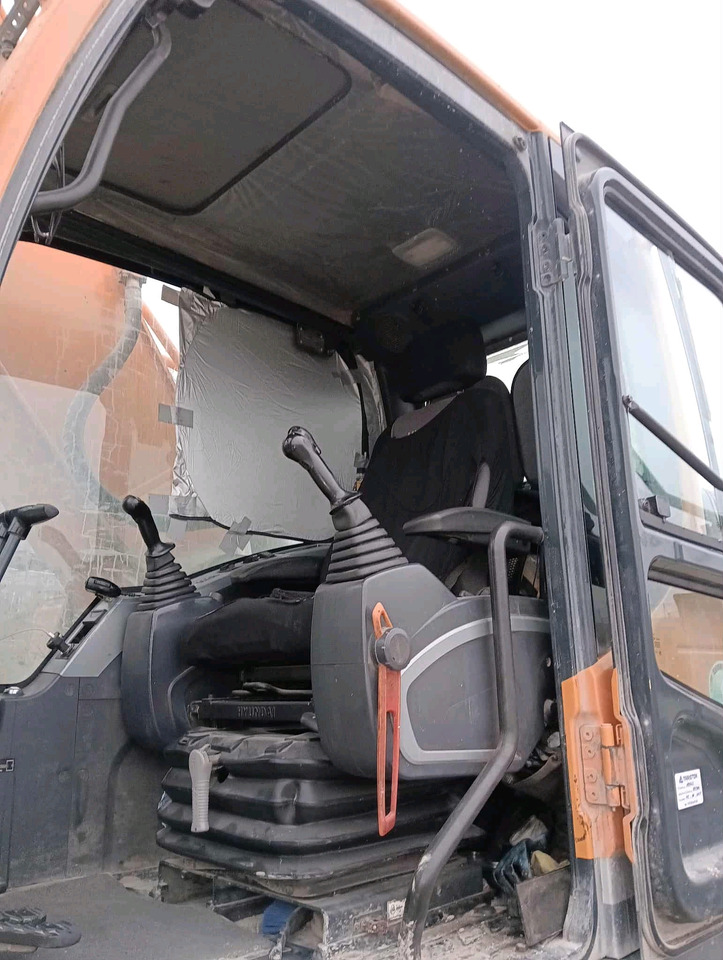 Гусеничный экскаватор Hyundai R 300: фото 9