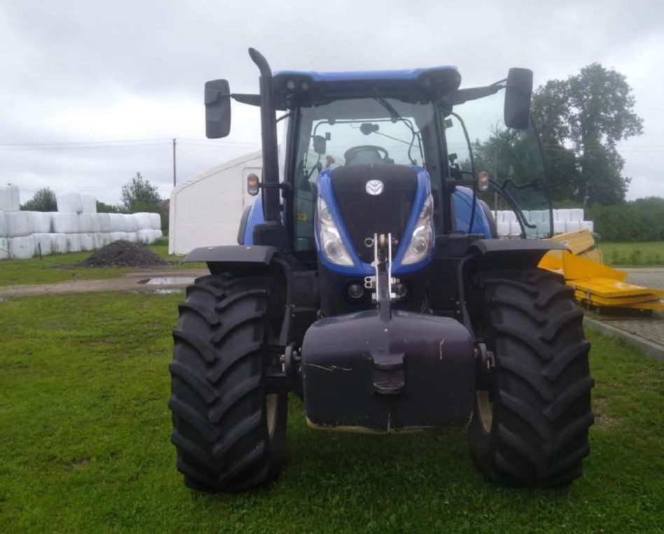 NEW HOLLAND T7.175 - Трактор: фото 2 NEW HOLLAND T7.175 - Трактор: фото 2