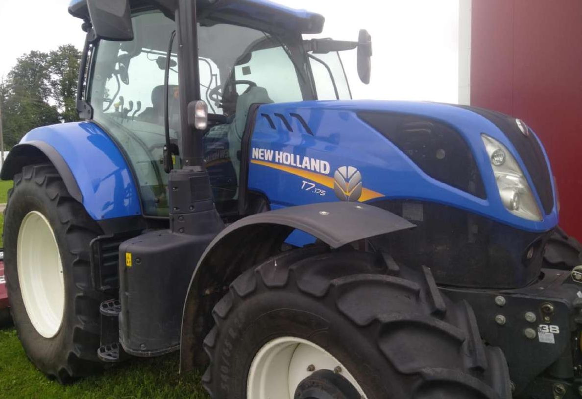 NEW HOLLAND T7.175 - Трактор: фото 1 NEW HOLLAND T7.175 - Трактор: фото 1
