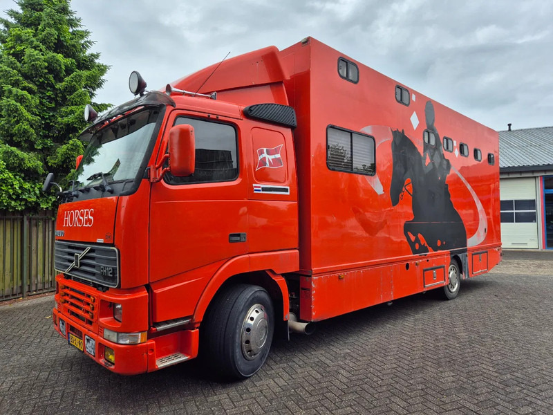 Volvo FH 12.... 380pk luchtgeveerd voor en achteras - Коневоз: фото 1 Volvo FH 12.... 380pk luchtgeveerd voor en achteras - Коневоз: фото 1