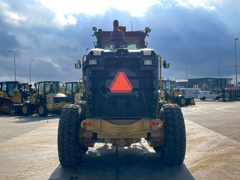 Caterpillar 140M2 - Грейдер: фото 4 Caterpillar 140M2 - Грейдер: фото 4