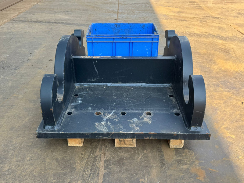 Caterpillar Caterpillar Plate CW70 - Сцепное устройство: фото 4 Caterpillar Caterpillar Plate CW70 - Сцепное устройство: фото 4